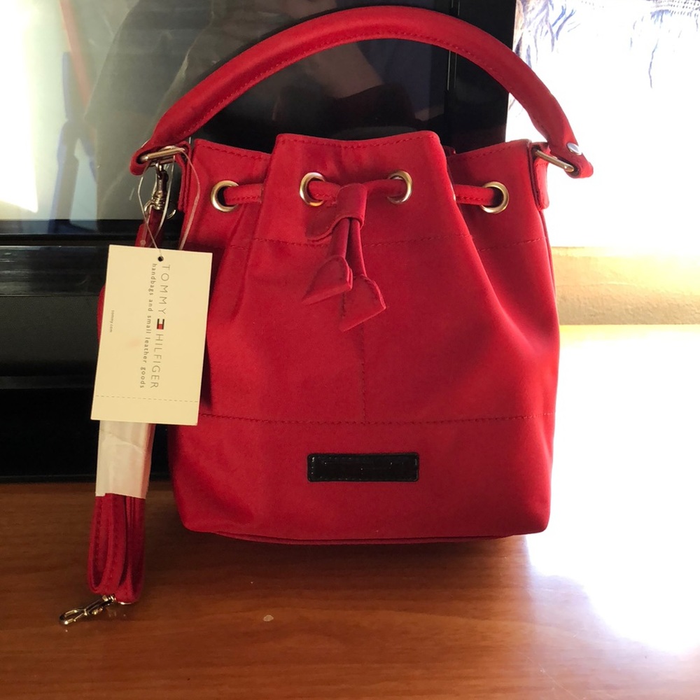 Red Tommy Hilfigure independence draw string bag